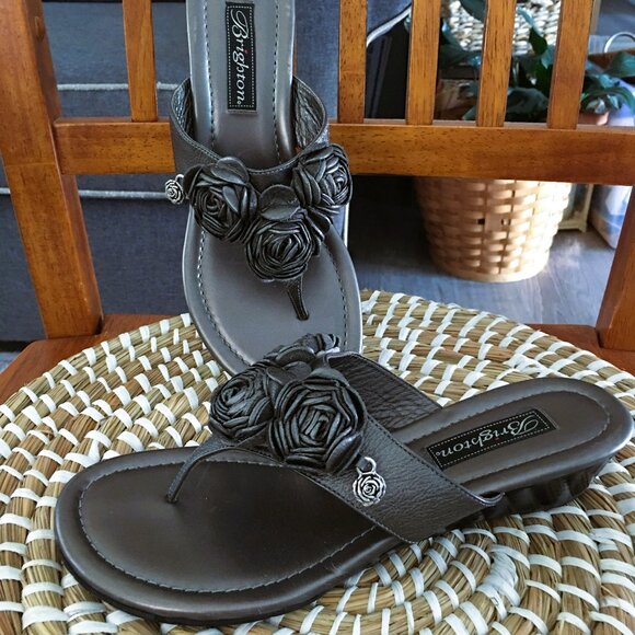 Brighton Laurel Sandals Sz 8 Floral Thong Sandals Pewter Leather - Picture 1 of 6
